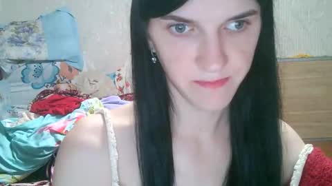 Strawberry Storm online show from 05/11/26, 07:11