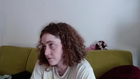 Strawberrylotsacake online show from 05/18/26, 05:30