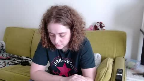 Strawberrylotsacake online show from 05/19/26, 04:35