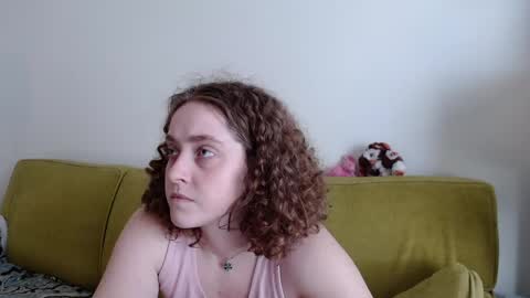 Strawberrylotsacake online show from 05/20/26, 04:57