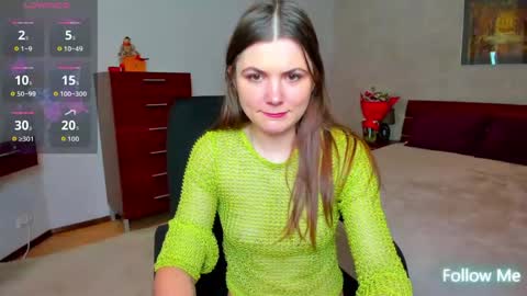 Strawberrylux online show from 04/11/26, 07:45