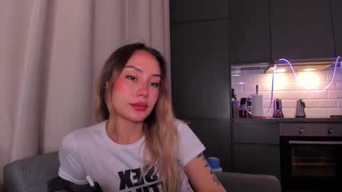 Tati and Lola online show from 11/13/25, 10:25