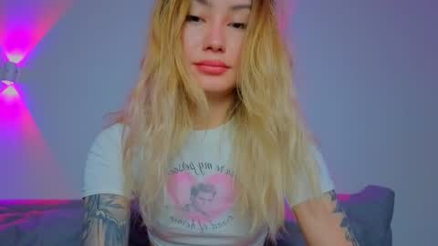 Tati and Lola online show from 04/04/26, 04:44