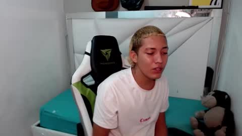 Street online show from 02/26/26, 04:22