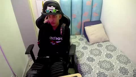 Street online show from 04/21/26, 01:42