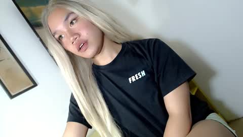 lexie online show from 02/21/25, 01:22