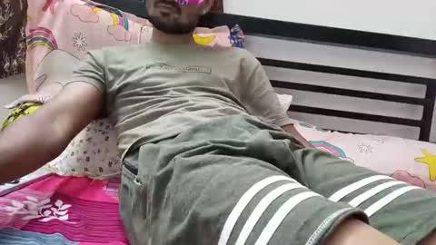 strip_couple_love1 online show from 11/17/25, 06:35