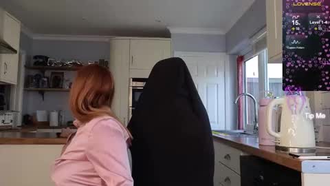 Amorina online show from 09/18/25, 09:22