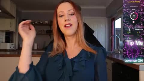 Amorina online show from 11/25/25, 10:48