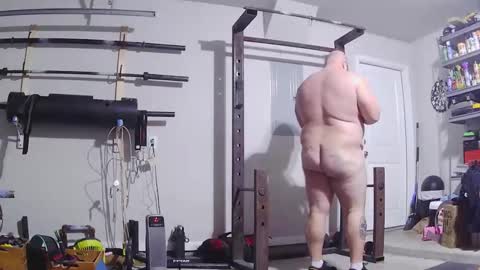 strong_bear89 online show from 02/03/26, 06:46