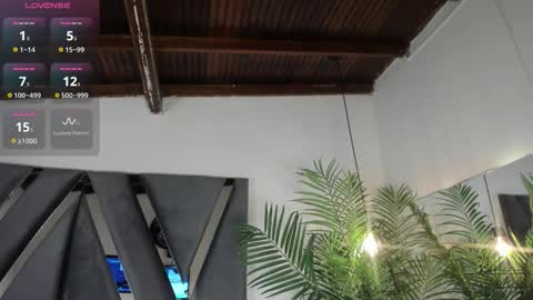 Alexa   online show from 12/15/25, 10:52