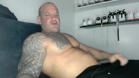 StrongAndHard online show from 02/11/25, 05:29