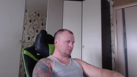 Snapshot of strongass18 chatting on 12/17/24, 10:34 Alex online show from 12/17/24, 10:34