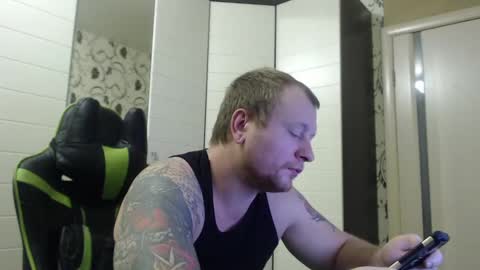 Snapshot of strongass18 chatting on 02/02/25, 02:56 Alex online show from 02/02/25, 02:56