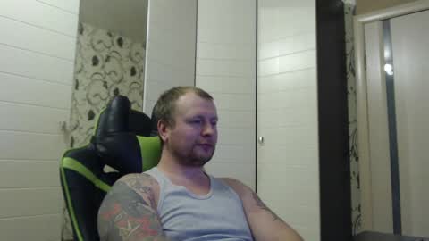 Snapshot of strongass18 chatting on 02/09/25, 05:22 Alex online show from 02/09/25, 05:22