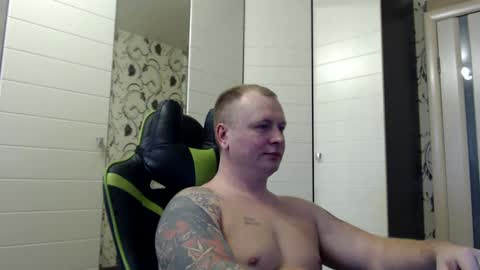 Snapshot of strongass18 chatting on 03/09/25, 03:05 Alex online show from 03/09/25, 03:05
