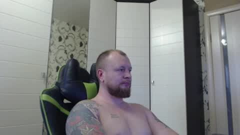 Alex online show from 10/28/25, 08:18