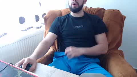 StrongCoffee online show from 10/31/25, 09:43