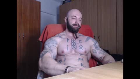 Snapshot of strongivan chatting on 01/03/25, 05:17 StrongIvan online show from 01/03/25, 05:17