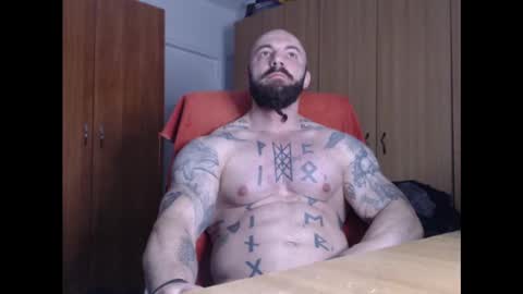 Snapshot of strongivan chatting on 01/08/25, 05:05 StrongIvan online show from 01/08/25, 05:05