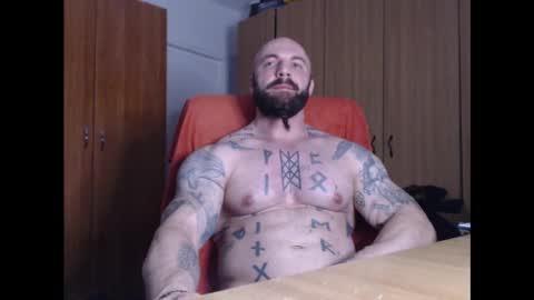 Snapshot of strongivan chatting on 01/08/25, 07:13 StrongIvan online show from 01/08/25, 07:13