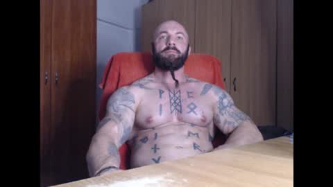 Snapshot of strongivan chatting on 09/18/25, 06:10 StrongIvan online show from 09/18/25, 06:10