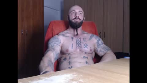 Snapshot of strongivan chatting on 10/25/25, 04:31 StrongIvan online show from 10/25/25, 04:31