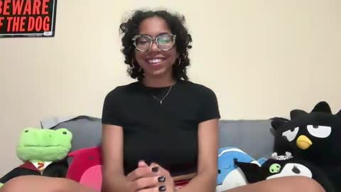 strrwberry online show from 03/05/25, 05:07