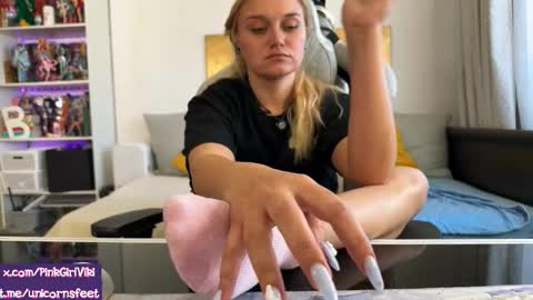 goddess online show from 09/13/25, 09:20