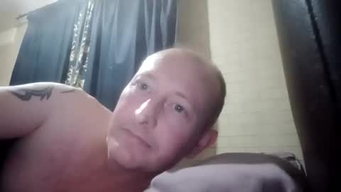 Snapshot of stu_art83 chatting on 05/10/26, 08:36 stu_art83 online show from 05/10/26, 08:36
