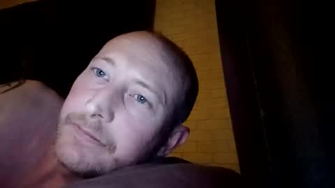 Snapshot of stu_art83 chatting on 05/19/26, 01:11 stu_art83 online show from 05/19/26, 01:11