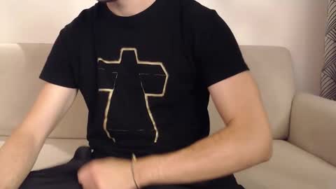 Snapshot of studfromparis chatting on 11/30/25, 03:49 Stud From Paris online show from 11/30/25, 03:49