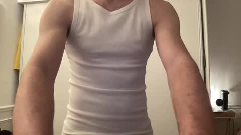 Snapshot of studfromparis chatting on 01/13/26, 12:38 Stud From Paris online show from 01/13/26, 12:38