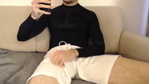 Snapshot of studfromparis chatting on 02/19/26, 11:50 Stud From Paris online show from 02/19/26, 11:50