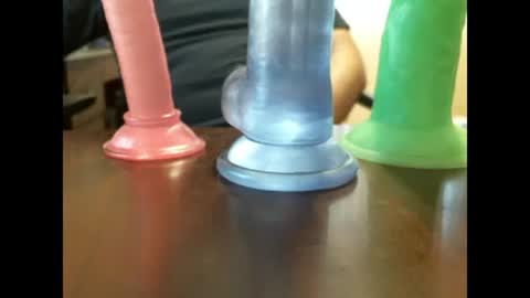 Snapshot of studinto chatting on 02/19/25, 08:52 BadBrad online show from 02/19/25, 08:52