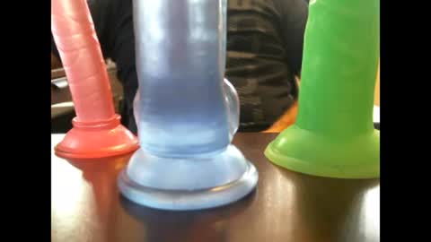 Snapshot of studinto chatting on 02/20/25, 06:24 BadBrad online show from 02/20/25, 06:24