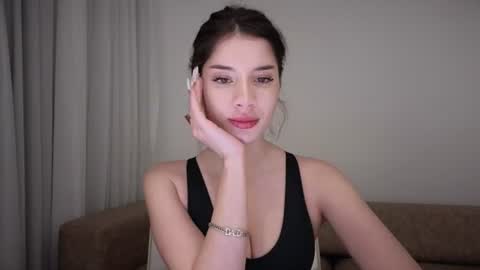 Snapshot of stuirt chatting on 07/21/26, 09:28 Sofa online show from 07/21/26, 09:28
