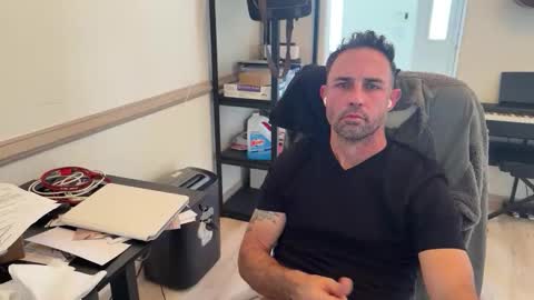 Simon online show from 04/17/26, 06:55