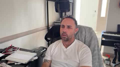 Simon online show from 04/21/26, 03:39