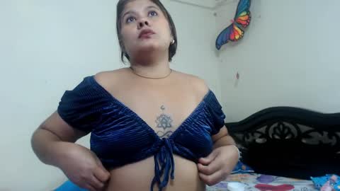 Stylevoluptuousvycky online show from 01/20/25, 04:23