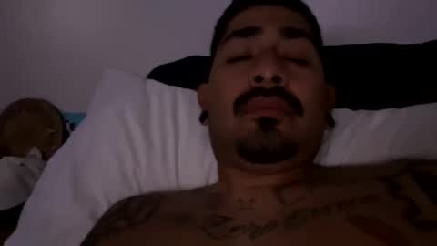 stylezg805 online show from 10/28/25, 12:09