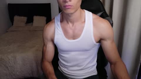Snapshot of stylishman01 chatting on 05/11/26, 10:40 stylish man online show from 05/11/26, 10:40