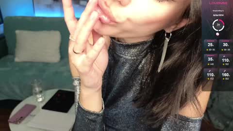 Su4e4ka555 online show from 01/26/25, 07:09