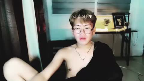 Su-jin online show from 04/15/26, 02:13