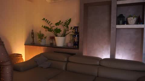 Mure online show from 04/11/26, 04:50