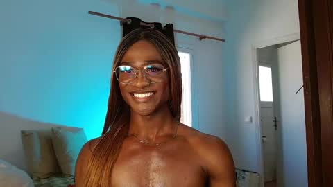 Suanny Klatten  It is my account independent  online show from 02/11/25, 02:24