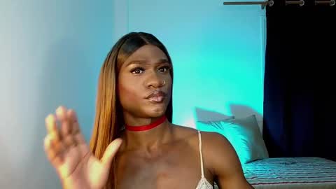 Suanny Klatten  It is my account independent  online show from 03/02/25, 04:28