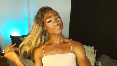 Suanny Klatten  It is my account independent  online show from 03/22/26, 07:06