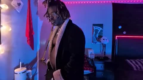 Snapshot of suavechocolatecity chatting on 12/04/25, 02:54 Hot Chocolate online show from 12/04/25, 02:54