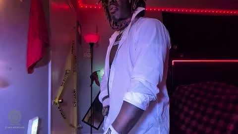 Snapshot of suavechocolatecity chatting on 02/06/26, 10:51 Hot Chocolate online show from 02/06/26, 10:51